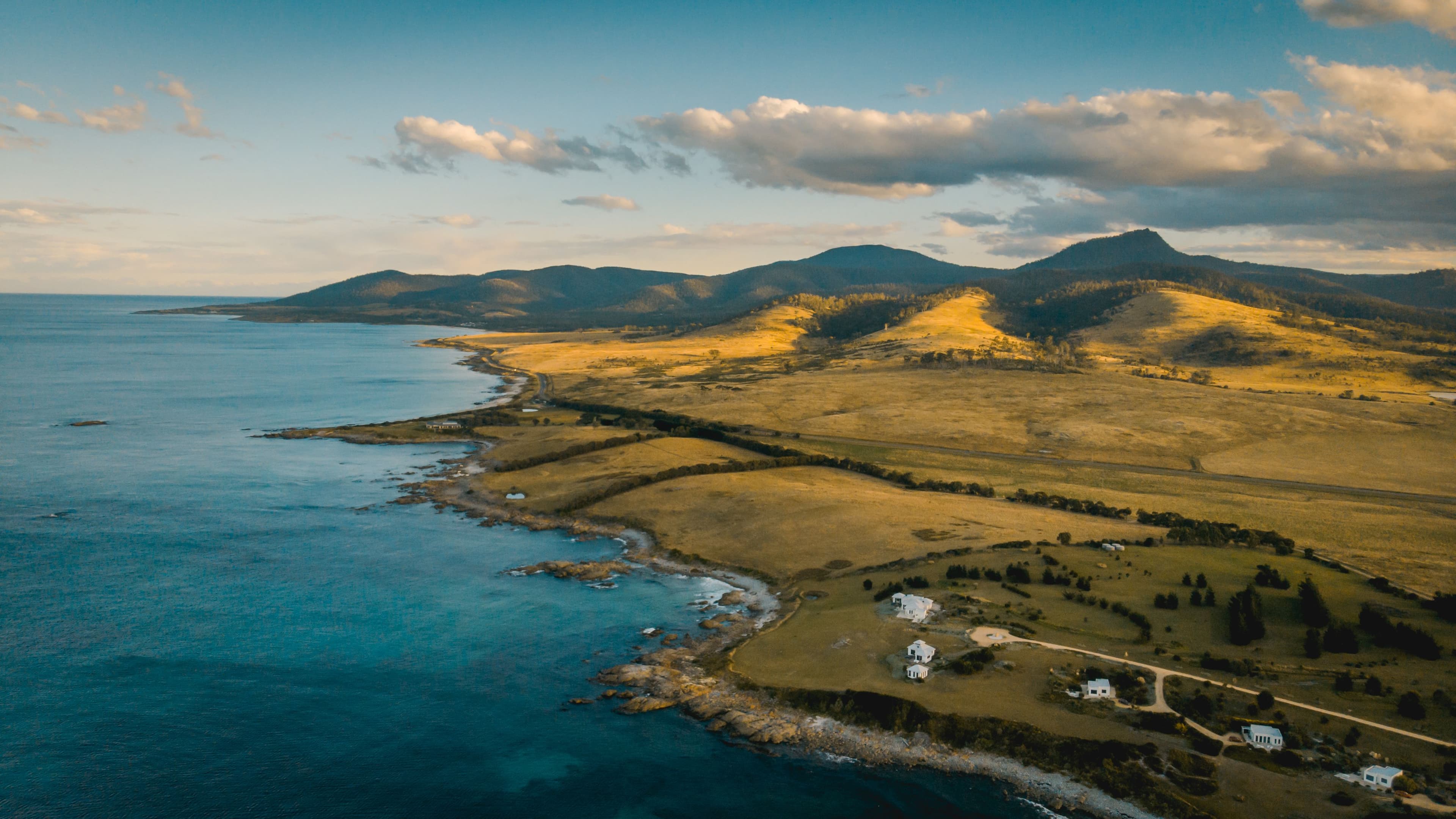 Tasmania Skyline